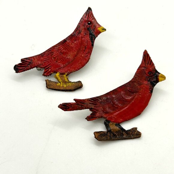 Vintage Cardinal Brooch Handcrafted Leather Birds Hand Painted - Picture 15 of 15